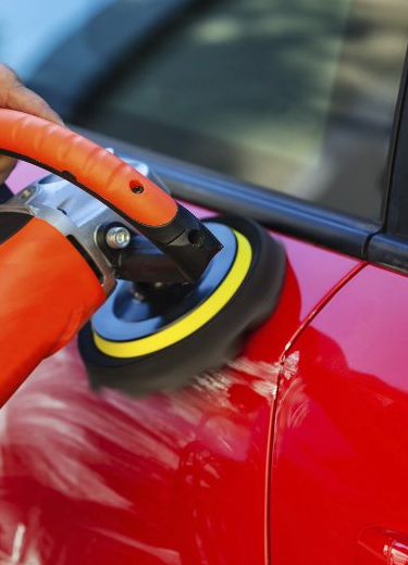 Limpieza de vehículos con encerados específicos